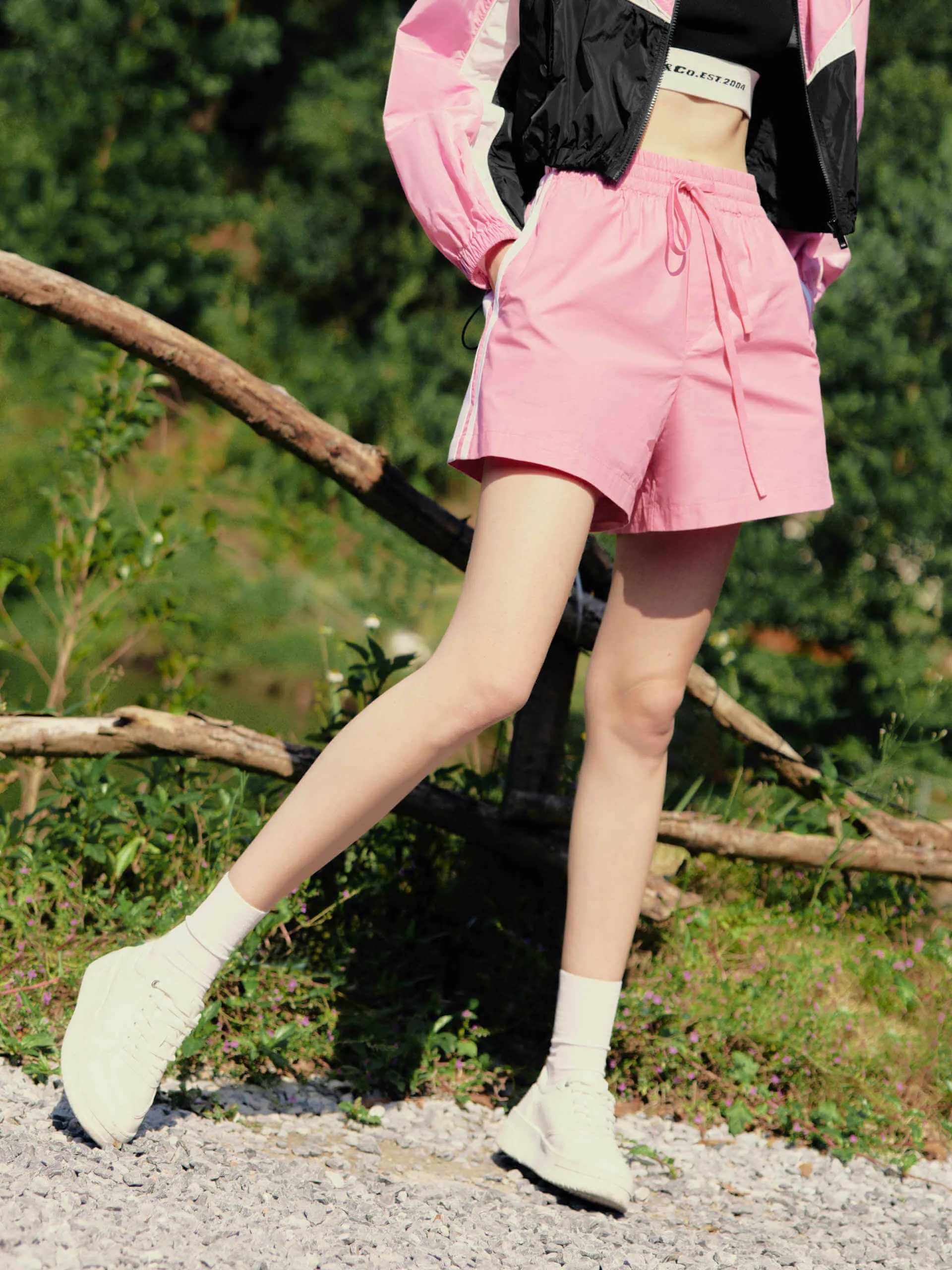Contrast Trim Drawstring Shorts