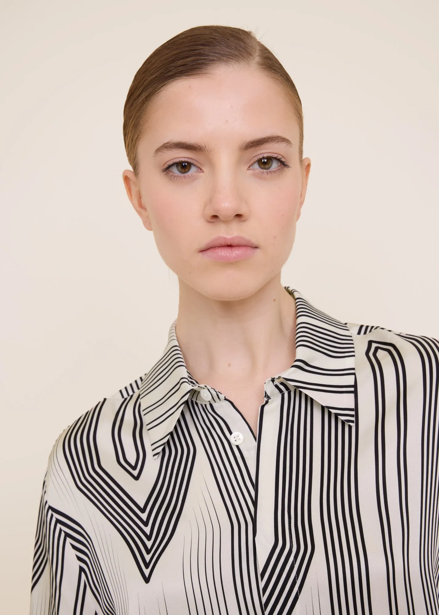 Graphic viscose blouse