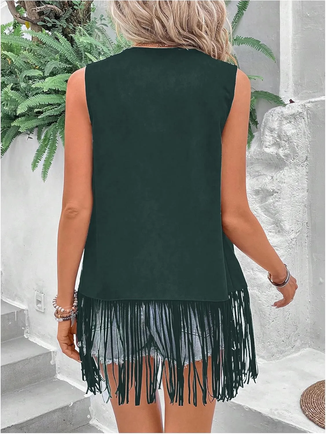 Verdusa Women's Fringe Vest Cardigan 70s Hippie Rivets Tassel Sleeveless Studded Jacket