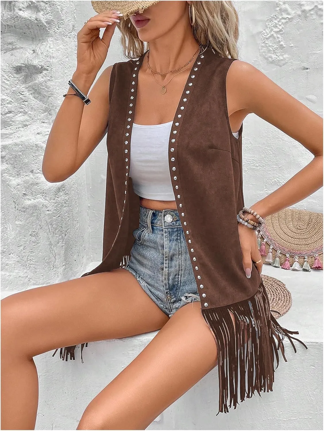 Verdusa Women's Fringe Vest Cardigan 70s Hippie Rivets Tassel Sleeveless Studded Jacket