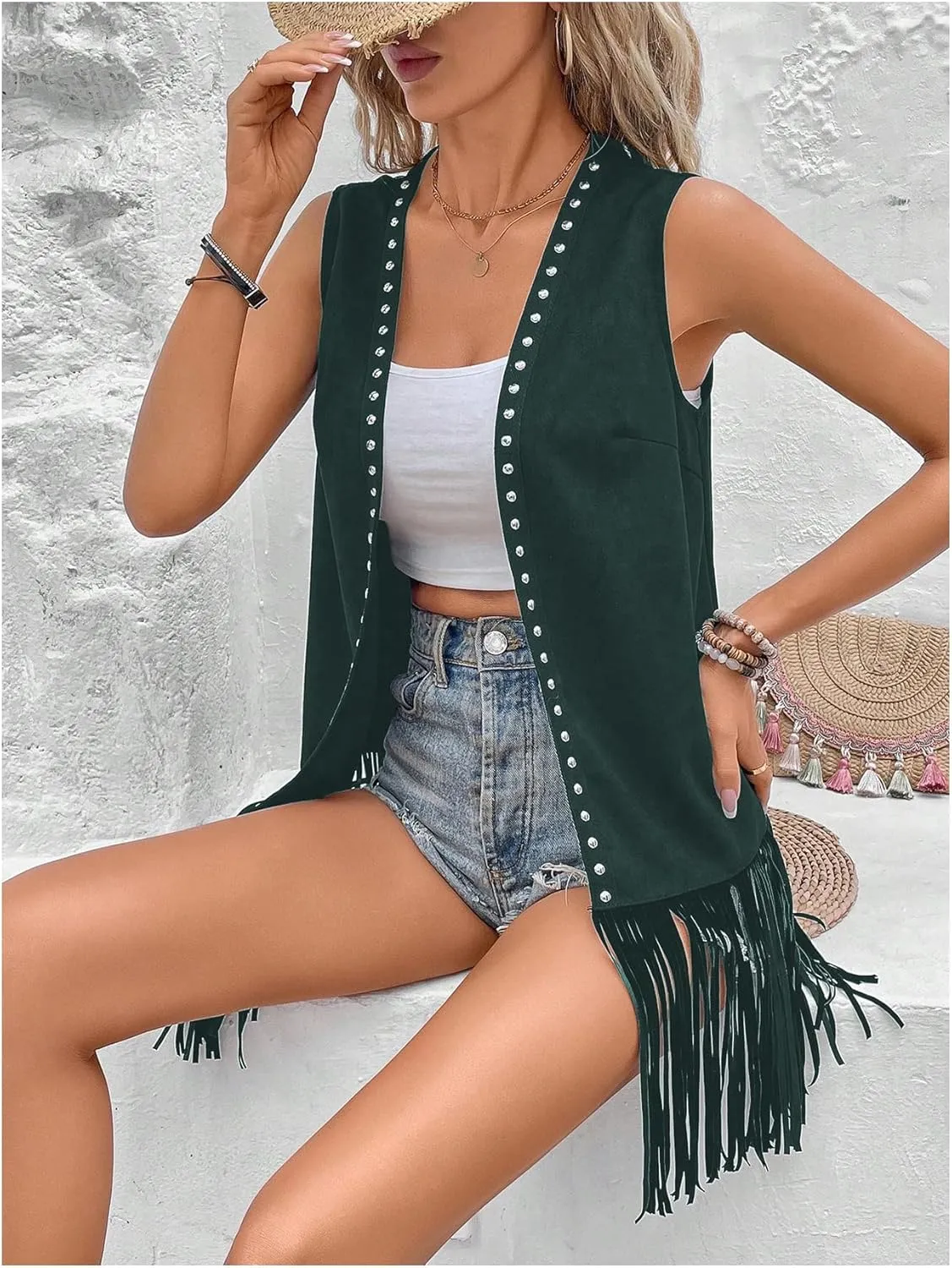 Verdusa Women's Fringe Vest Cardigan 70s Hippie Rivets Tassel Sleeveless Studded Jacket