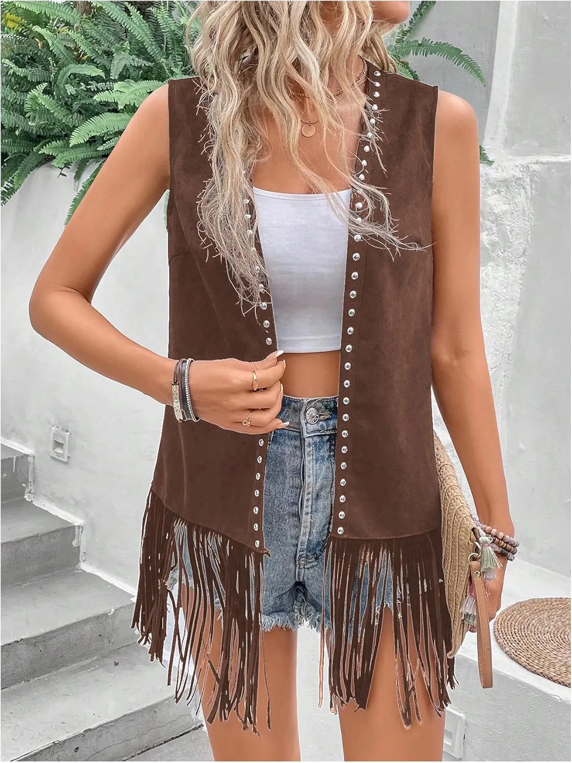 Verdusa Women's Fringe Vest Cardigan 70s Hippie Rivets Tassel Sleeveless Studded Jacket