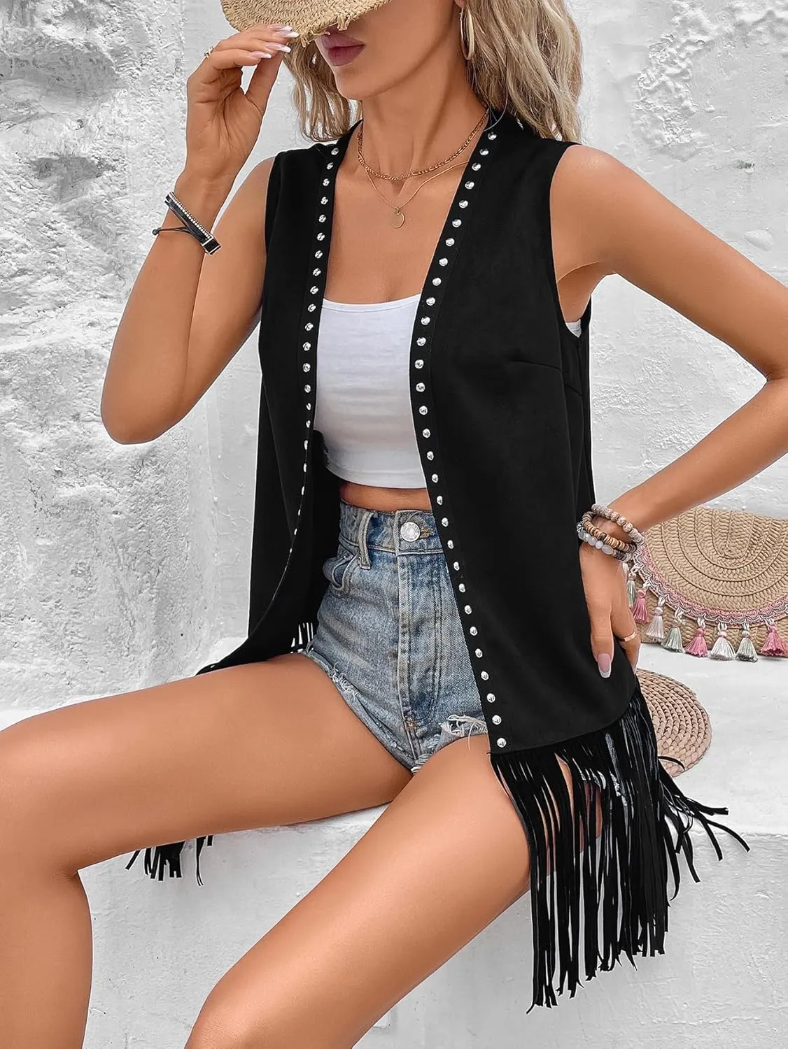 Verdusa Women's Fringe Vest Cardigan 70s Hippie Rivets Tassel Sleeveless Studded Jacket