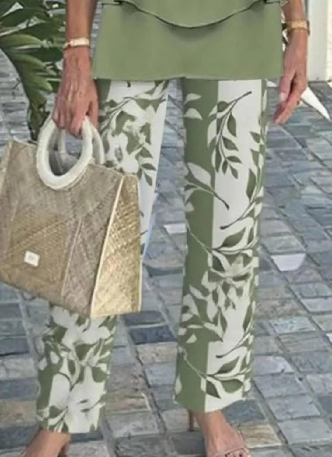 Womens Elegant 2025 Layered Top and Floral Print Pants Set for Spring Summer Travel Outfits