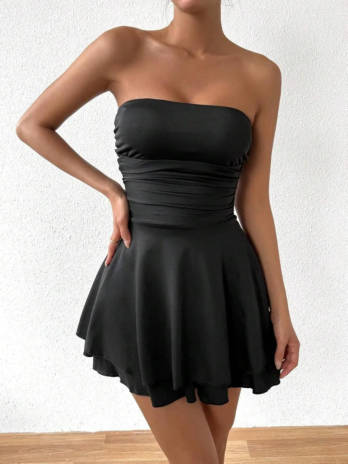 Women's Strapless Flared Hem Dress Backless Fashion Short Dresses for Women